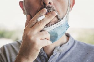 Read more about the article Raucher haben höheres Risiko für schwere Covid-Verläufe